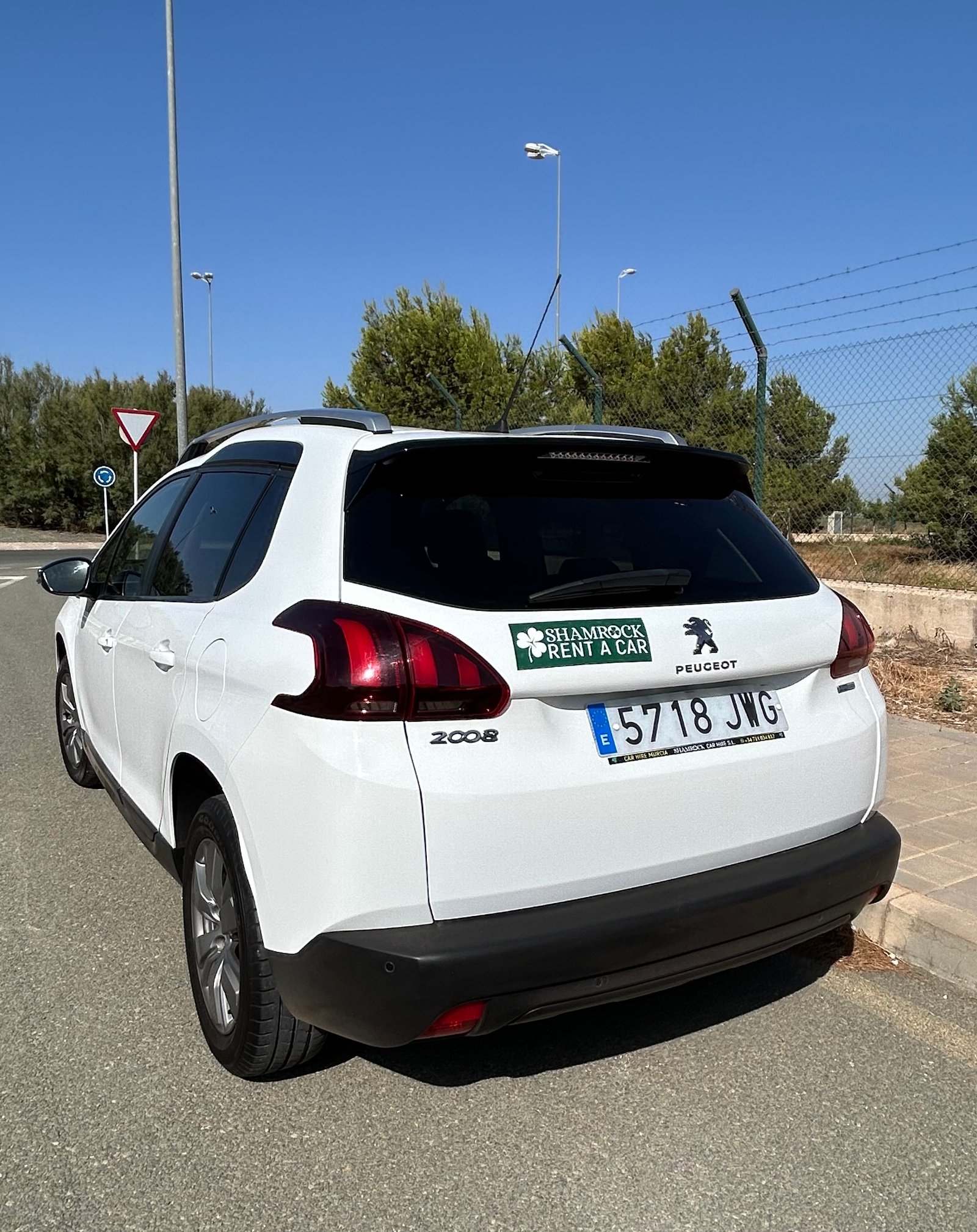 Peugeot 2008, 5 Seat, 5 D Man (JWG)